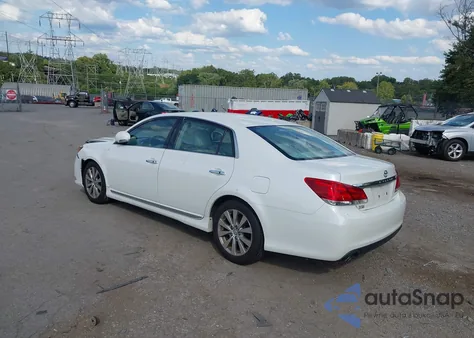 2011 Toyota Avalon Limited z USA, uszkodzony, nr VIN 4T1BK3DB8BU388540